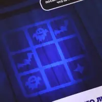 Книга с фонариком &laquo;Страшно интересная история. Маша и Медведь&raquo;, 22&times;22 см, 24 стр.