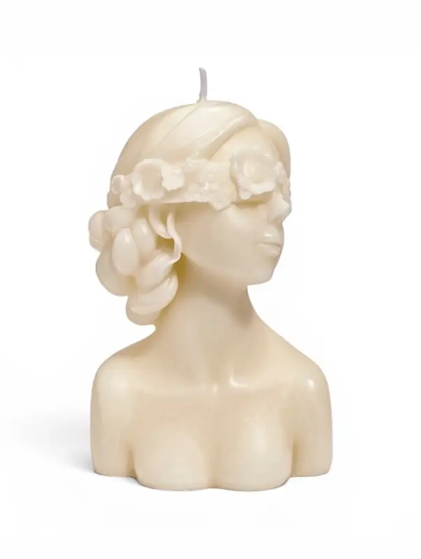 Свеча интерьерная &laquo;Девушка&raquo;, 300 г, 8.5&times;7&times;13.5 см