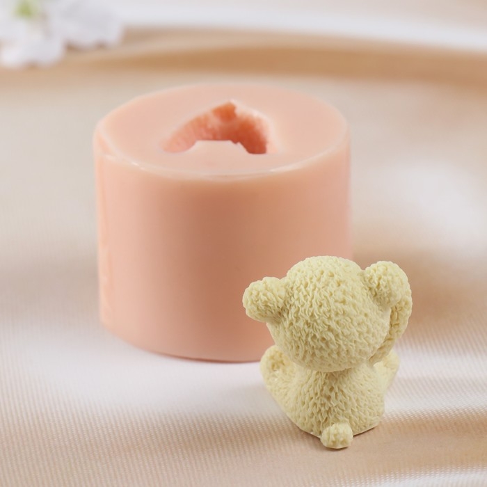 Молд силиконовый Молд силиконовый "Мишка рука у рта" (издел. 3,5х3,5х4 см)