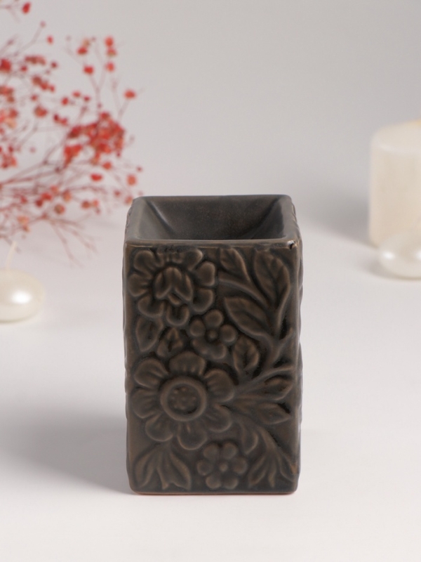 Аромалампа керамика Аромалампа керамика "Цветочный букет" тёмно-оливковая 7,7х7,7х12 см