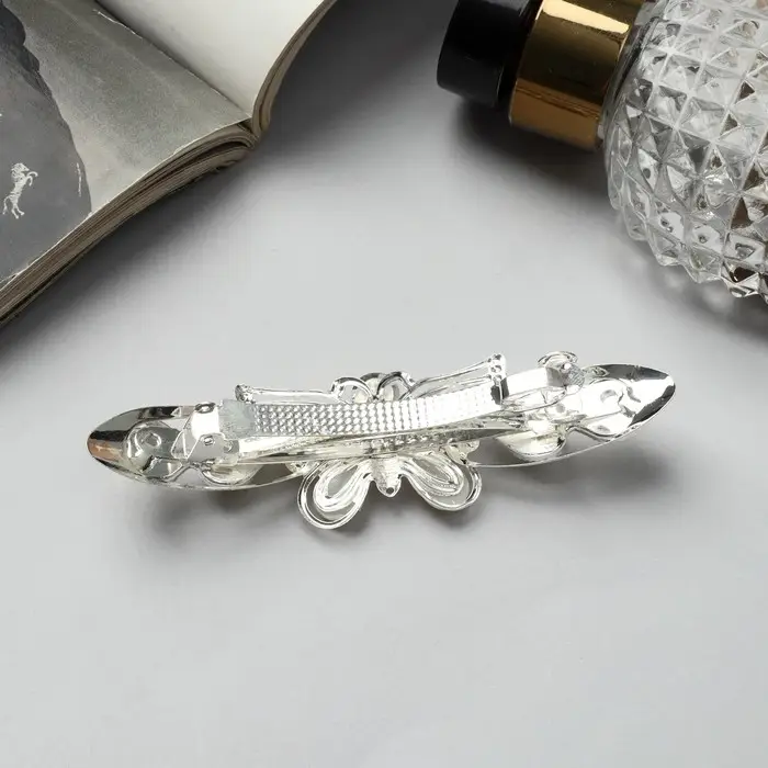 Заколка-автомат для волос «Бабочка», сердечки белый, 9 см, МИКС