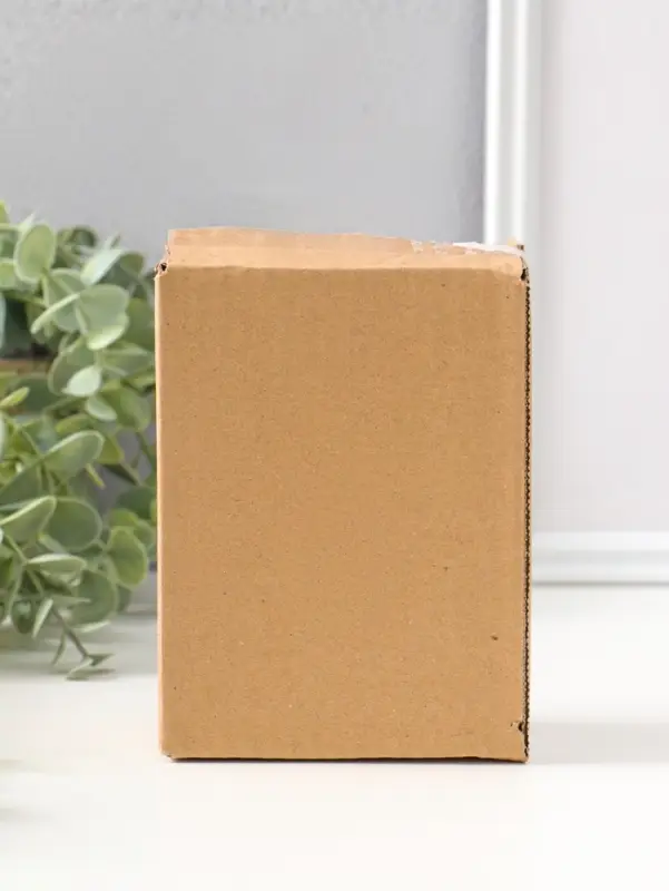 Сувенир полистоун "Зайчик держит красное сердце в лапках" 13 см