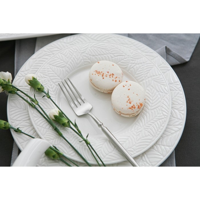 Тарелка фарфоровая обеденная Magistro Сrotone, d= 20,6 см, цвет белый Тарелка фарфоровая обеденная Magistro Сrotone, d= 20,6 см, цвет белый