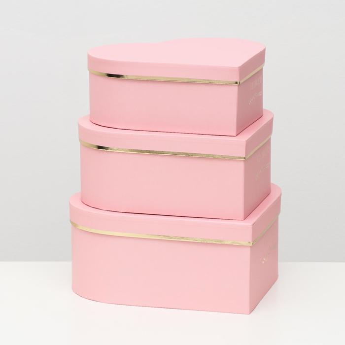 Набор коробок 3 в 1 Набор коробок 3 в 1 "Сердца" розовый, 28.5 x 26 x 11 - 23.5 x 21 x 8.5 см