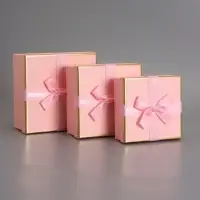 Наборок коробок 3 в 1 прямоугольные 19*19*9.8 17*17*8.0 15*15*6.5 см