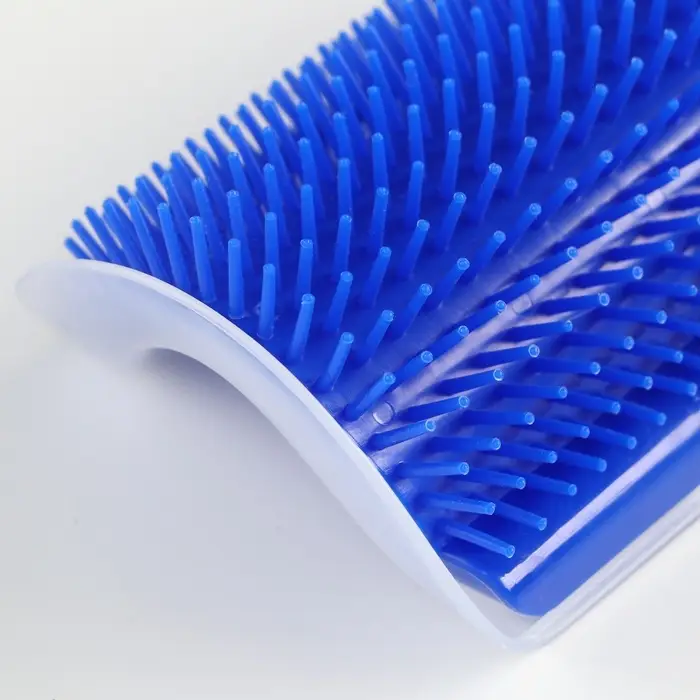 Массажёр - чесалка на угол, размер S, 13.5&times;9&times;5 см, с кошачьей мятой, синий