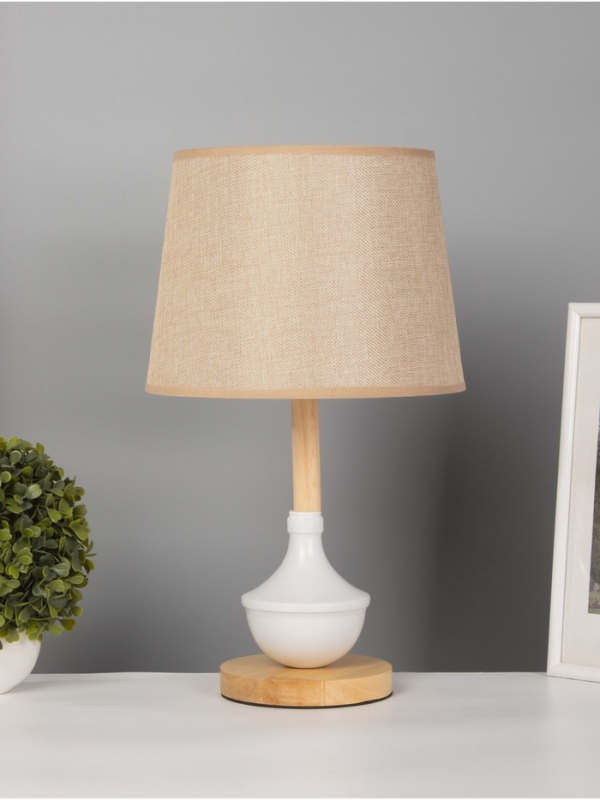 Лампа настольная BayerLux ЭКО Лампа настольная BayerLux ЭКО "Тамара" 1х40Вт Е27 коричневый/белый. 26х26х44см