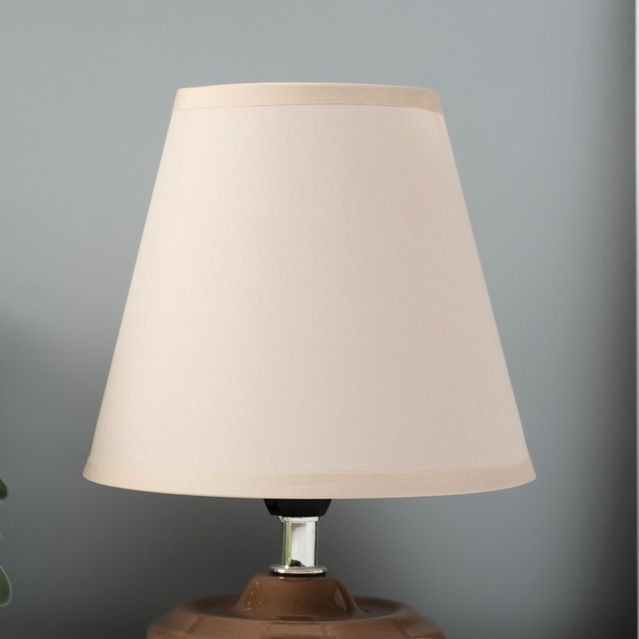 Лампа настольная Лампа настольная "Мини" 1х40Вт Е14 бежевый 15х15х20см МОДЕЛЬ: 3133993