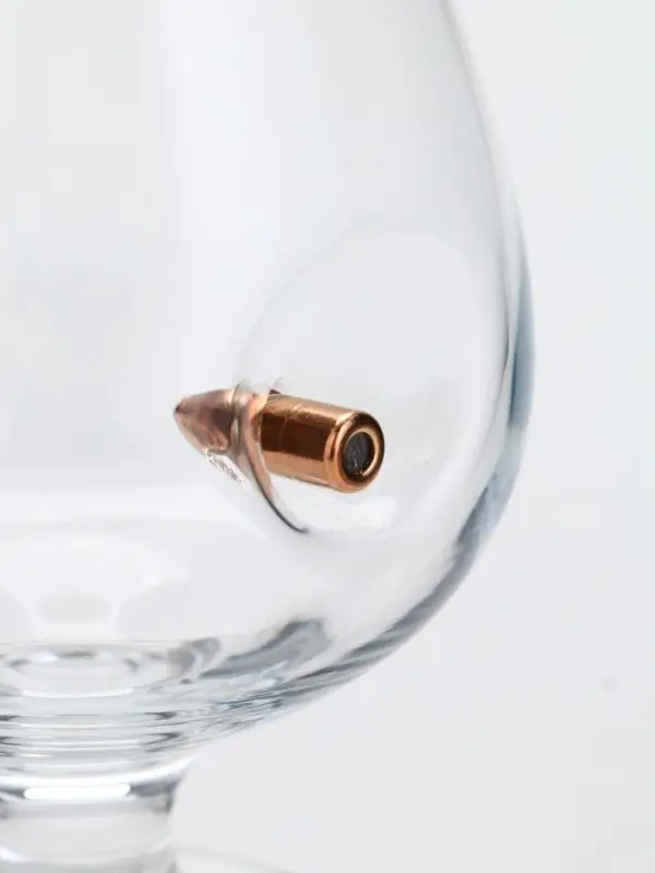 Бокал для коньяка с пулей &laquo;Непробиваемый&raquo;, настоящему мужчине, 395 мл