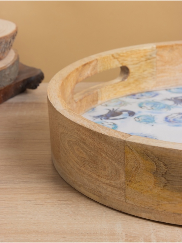 Поднос круглый с бортиками Поднос круглый с бортиками "Крабы" дерево манго 35х35х6,5 см