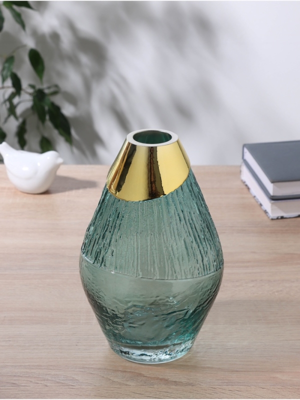 Ваза стекло настольная  Ваза стекло настольная "Кэли стиль" классик, d-5см, h-20х12 см, зелёный