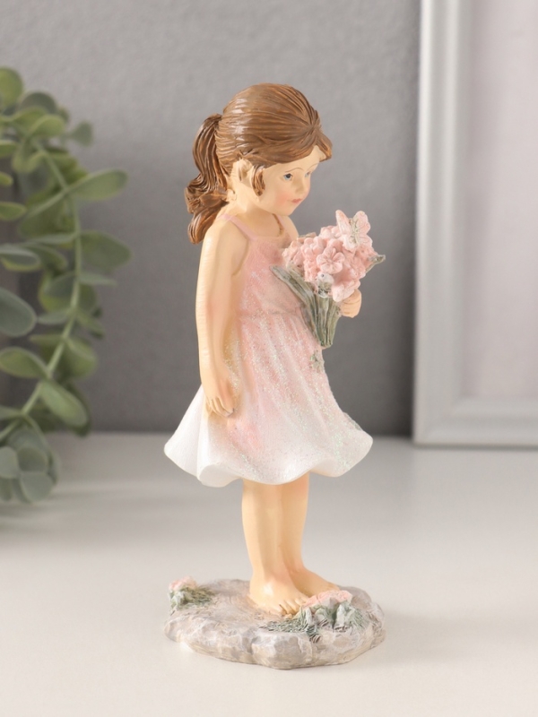 Сувенир полистоун Сувенир полистоун "Малышка в розовом сарафане, с букетом" 6,5х6х15 см