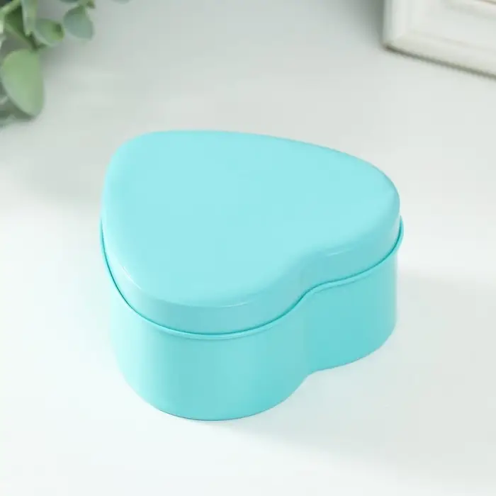 Шкатулка металл под свечу "Сердце. Глянец" голубой 9,5х9х4,5 см