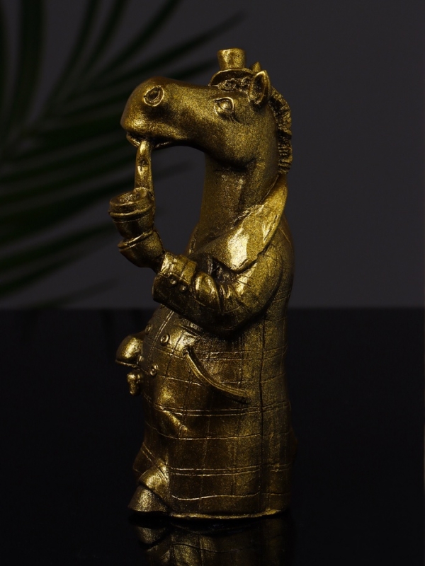 Статуэтка Статуэтка "Конь в пальто" 11х5 см, цвет золото