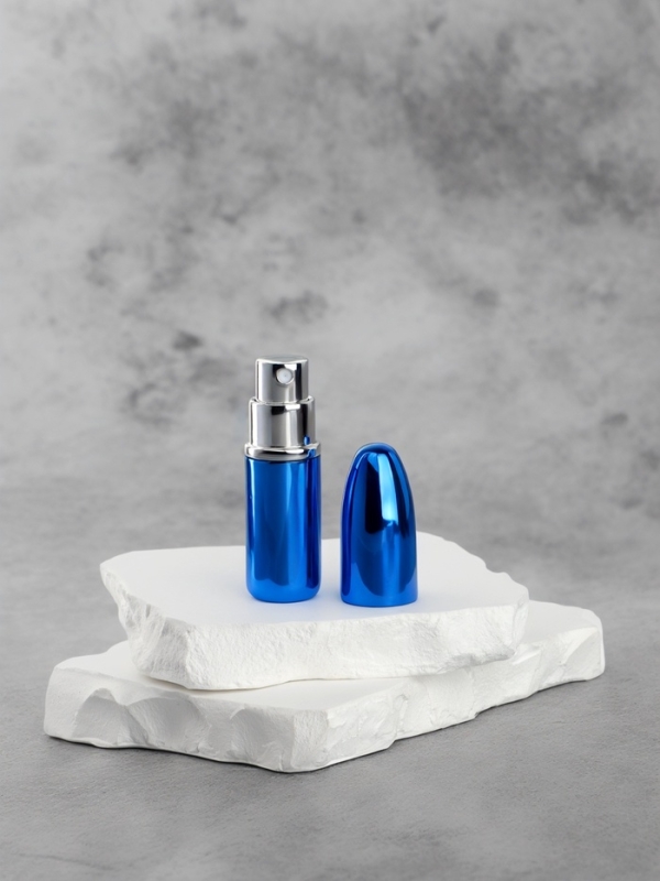 Флакон для парфюма «Пуля», с распылителем, 3 мл, цвет синий Флакон для парфюма «Пуля», с распылителем, 3 мл, цвет синий