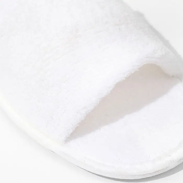 Тапочки корал флис, поролон 3 мм., картон 43 размер (индивидуальная упаковка) Тапочки корал флис, поролон 3 мм., картон 43 размер (индивидуальная упаковка)