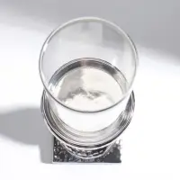 Подсвечник на 1 свечу &laquo;Монти&raquo;, керамика, стекло, d=7.5 см, серебро, 9&times;9&times;31.5 см
