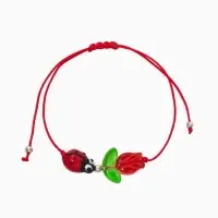 Браслет-оберег &laquo;Красная нить&raquo; тюльпан с божей коровкой, цвет красно-зелёный