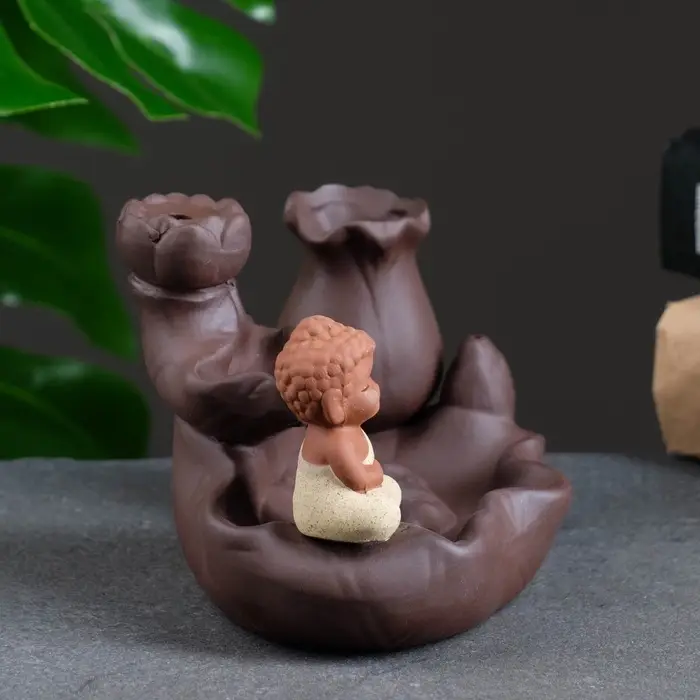 Подставка для благовоний &laquo;Будда - у водопада&raquo;, стелющийся дым, 12&times;9 см