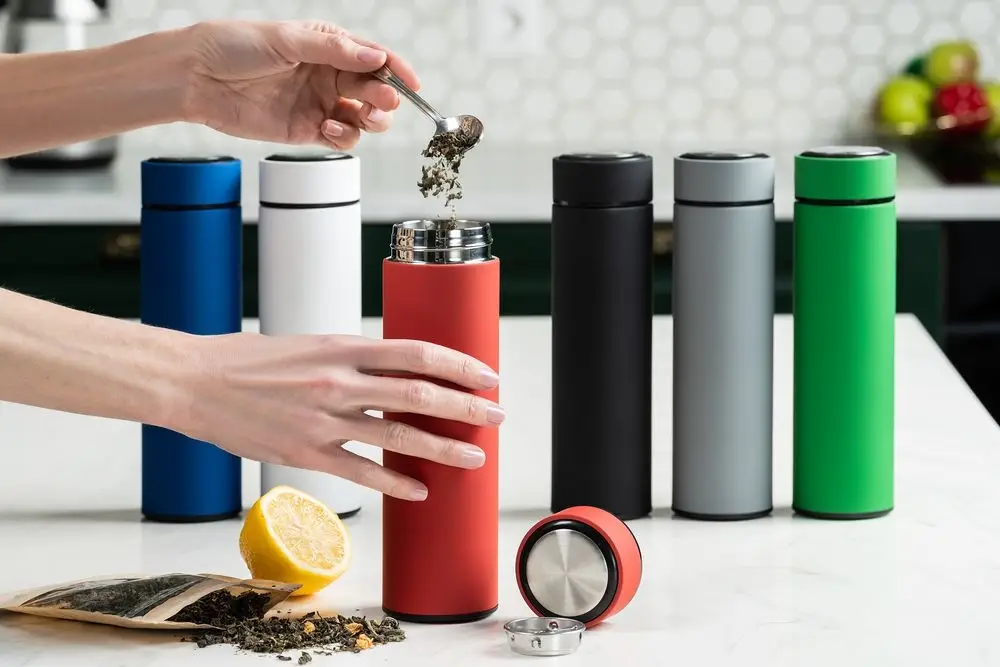 Термос с ситечком Percola, зеленый Термос с ситечком Percola, зеленый