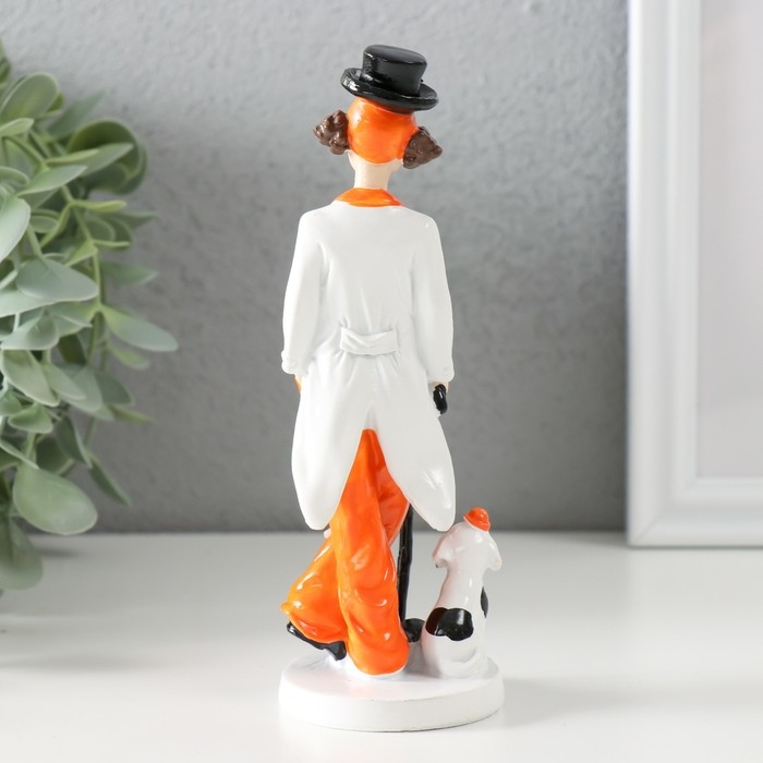 Сувенир полистоун  Сувенир полистоун "Клоун с тростью и пёсиком" бело-оранжевый 5х5х15 см