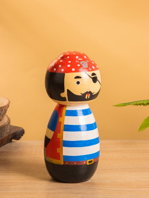 Деревянная кукла кокеши Деревянная кукла кокеши "Одноглазый пират" 9х9х21 см