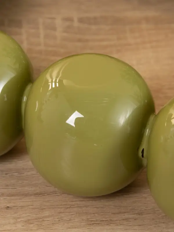 Подсвечник на 4 свечи «Бусы», с 12 сферами, 20.5×20.5×5.5 см, авокадо