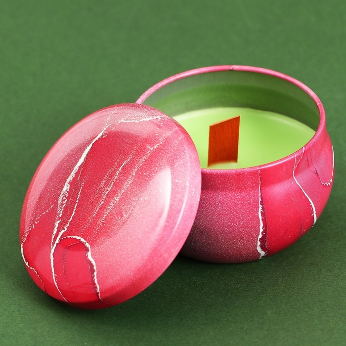 Ароматическая свеча из соевого воска «Вечерний уют», аромат яблоко, 6 х 6 х 4 см. Ароматическая свеча из соевого воска «Вечерний уют», аромат яблоко, 6 х 6 х 4 см.