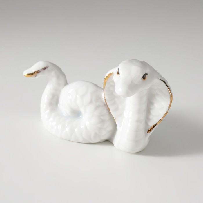 Сувенир керамика  Сувенир керамика "Белая кобра" с золотом 4,3х6,4х4,8 см