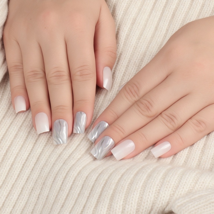 Накладные ногти «Zebra», 24 шт, с клеевыми пластинами, форма мягкий квадрат, цвет белый/серебристый Накладные ногти «Zebra», 24 шт, с клеевыми пластинами, форма мягкий квадрат, цвет белый/серебристый