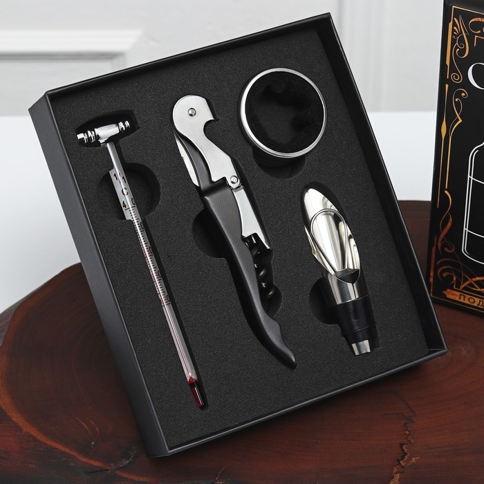 Подарочный винный набор: штопор для вина, аэратор, каплеуловитель, термометр «Для открытий» Подарочный винный набор: штопор для вина, аэратор, каплеуловитель, термометр «Для открытий»