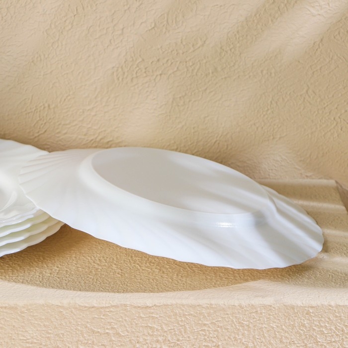 Набор обеденных тарелок Luminarc TRIANON, d=25 см, стеклокерамика, 6 шт, цвет белый Набор обеденных тарелок Luminarc TRIANON, d=25 см, стеклокерамика, 6 шт, цвет белый