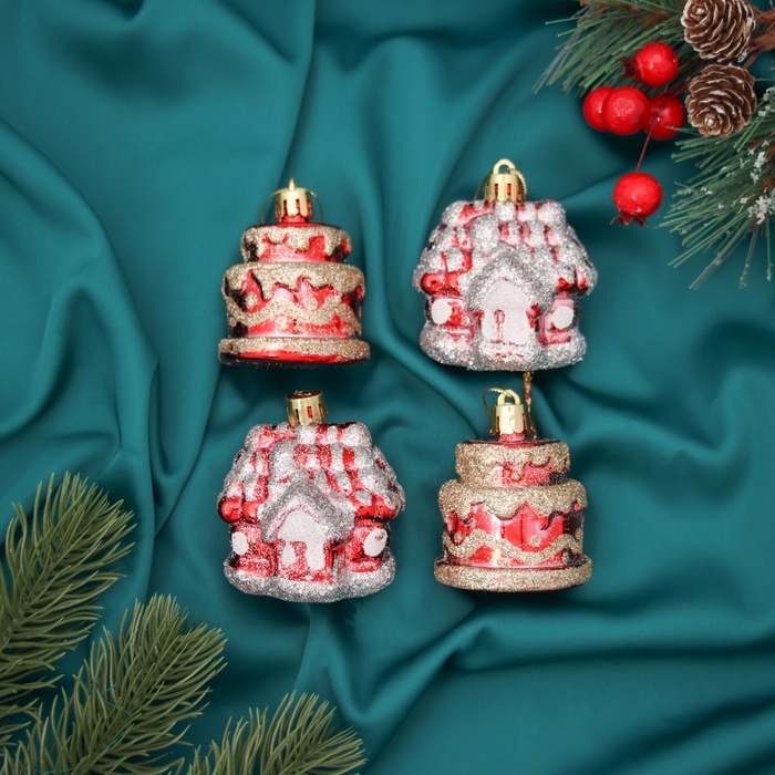 Набор украшений пластик 4 шт Набор украшений пластик 4 шт "Карнавальный" (2 домика, 2 тортика) 7х5 см, красный
