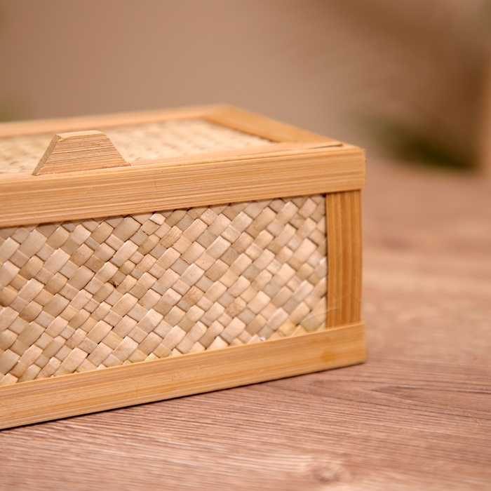 Шкатулка из бамбука 17х10х7 см Шкатулка из бамбука 17х10х7 см