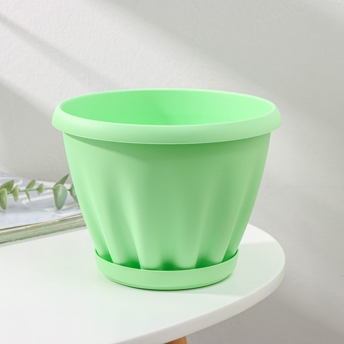 Горшок для цветов с поддоном «Знатный», 2 л, d=18 см, цвет зелёный Горшок для цветов с поддоном «Знатный», 2 л, d=18 см, цвет зелёный