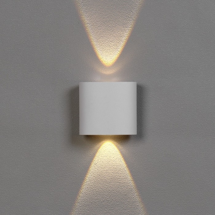 Светильник фасадный «Полусфера», FSD-075, 2 Вт, 3000К, 1 луч, IP65, 220 В, пластик, белый Светильник фасадный «Полусфера», FSD-075, 2 Вт, 3000К, 1 луч, IP65, 220 В, пластик, белый