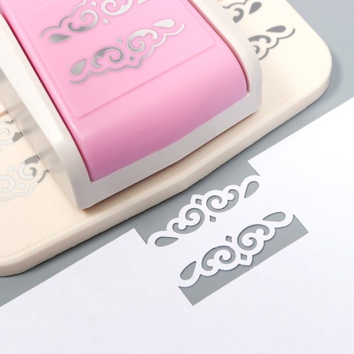 Дырокол фигурный для края вырубка 6х4 см Дырокол фигурный для края вырубка 6х4 см "Медальон" МИКС 17х12,5х4 см