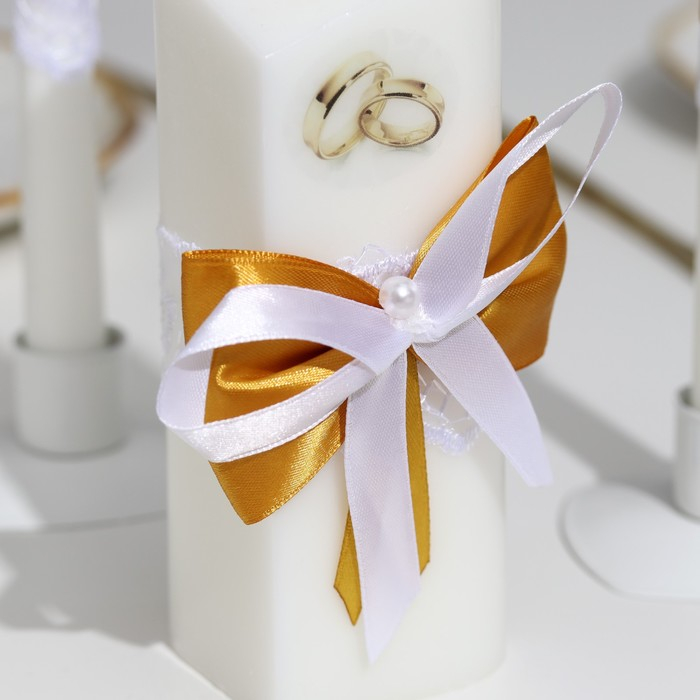 Набор свечей  Набор свечей "Кружевной с бантиком" золотой: домашний очаг 6,8х15см, родительские 1,8х17,5см