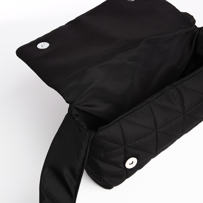 Сумка женская стеганная на плечо, отдел на молнии, 25х14х6 см, цвет чёрный Сумка женская стеганная на плечо, отдел на молнии, 25х14х6 см, цвет чёрный