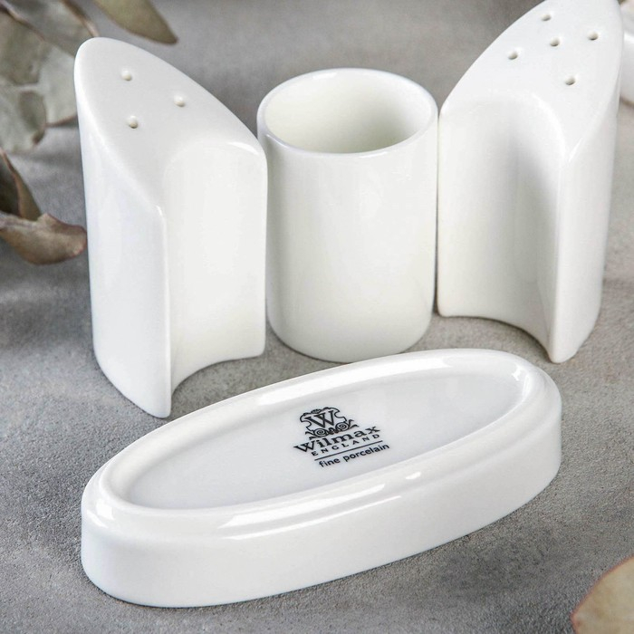 Набор фарфоровый для специй Wilmax, 3 предмета: солонка 50 мл, перечница 50 мл, ёмкость для зубочисток, цвет белый Набор фарфоровый для специй Wilmax, 3 предмета: солонка 50 мл, перечница 50 мл, ёмкость для зубочисток, цвет белый