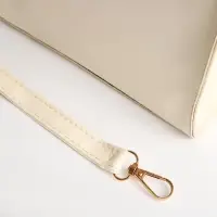 Сумка женская тоут на магните, 14.5&times;9.5&times;16 см, белая