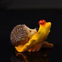 Фигурка полистоун &laquo;Ёжик с божьей коровкой&raquo;, 3.7&times;6&times;6.5 см