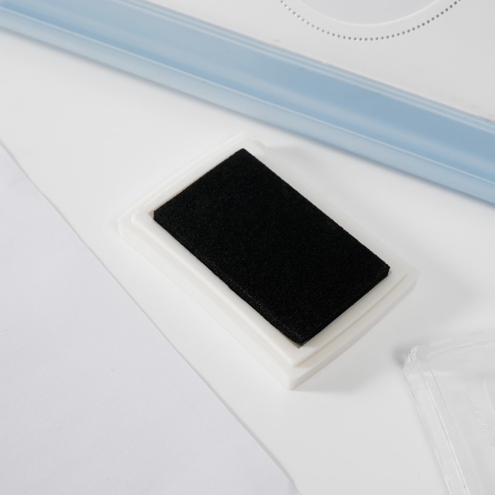 Фоторамка пластик на 6 фото 6х6 см  Фоторамка пластик на 6 фото 6х6 см "Маленький ангел" голубая 2х38х20 см