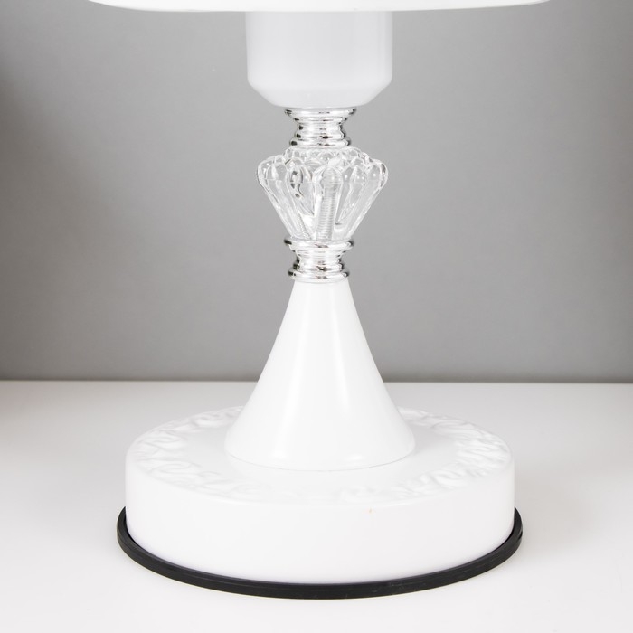 Лампа настольная "Белые цветы" 40W E27 белый 14,5х14,5х31 см RISALUX