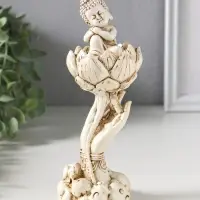 Сувенир полистоун "Рука с лотосом и Буддой" беж 7х7,5х18 см