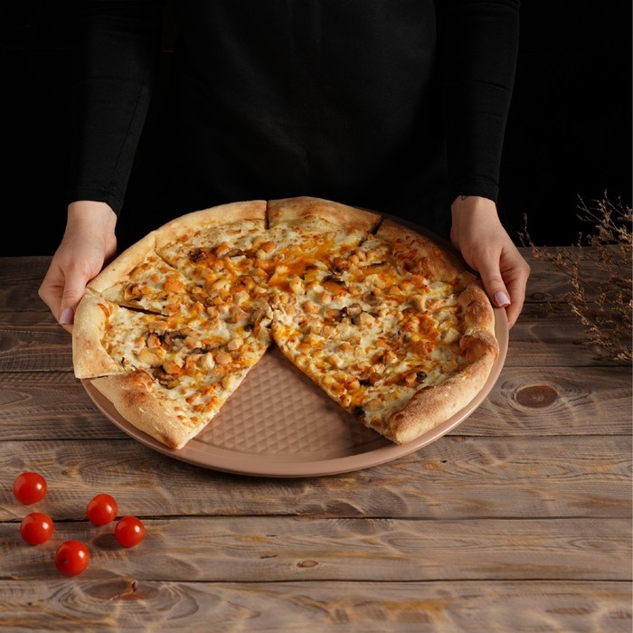 Форма для пиццы Magistro Shiny Diamond, 39×1,5 см, толщина 0,6 мм, антипригарное покрытие, цвет коричневый