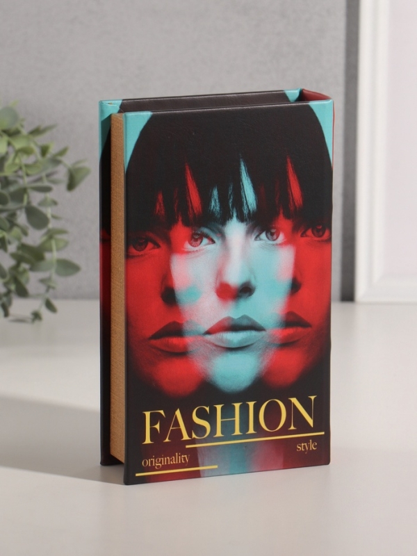 Сейф-книга дерево кожзам  Сейф-книга дерево кожзам "Мода. Оригинальность. Стиль" 21х13х5 см