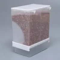 Автокормушка для птиц &laquo;Пижон&raquo;, 8.5&times;8&times;15.4 см, пластик, белая