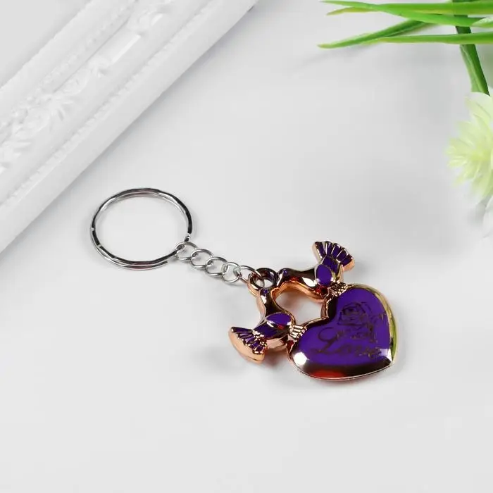 Брелок для ключей на кольце «Голубки на сердце», пластик под металл, 3×3.7 см, МИКС Брелок для ключей на кольце «Голубки на сердце», пластик под металл, 3×3.7 см, МИКС