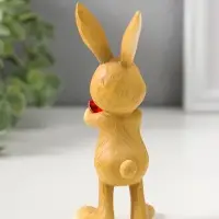 Сувенир полистоун "Зайчик держит красное сердце в лапках" 13 см